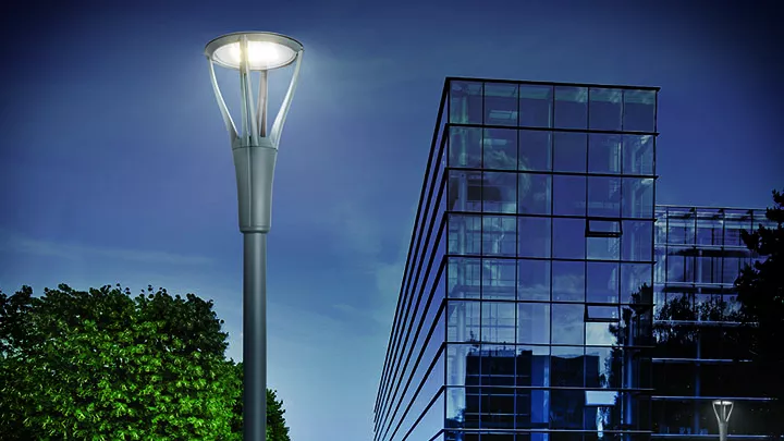 Lumec light post